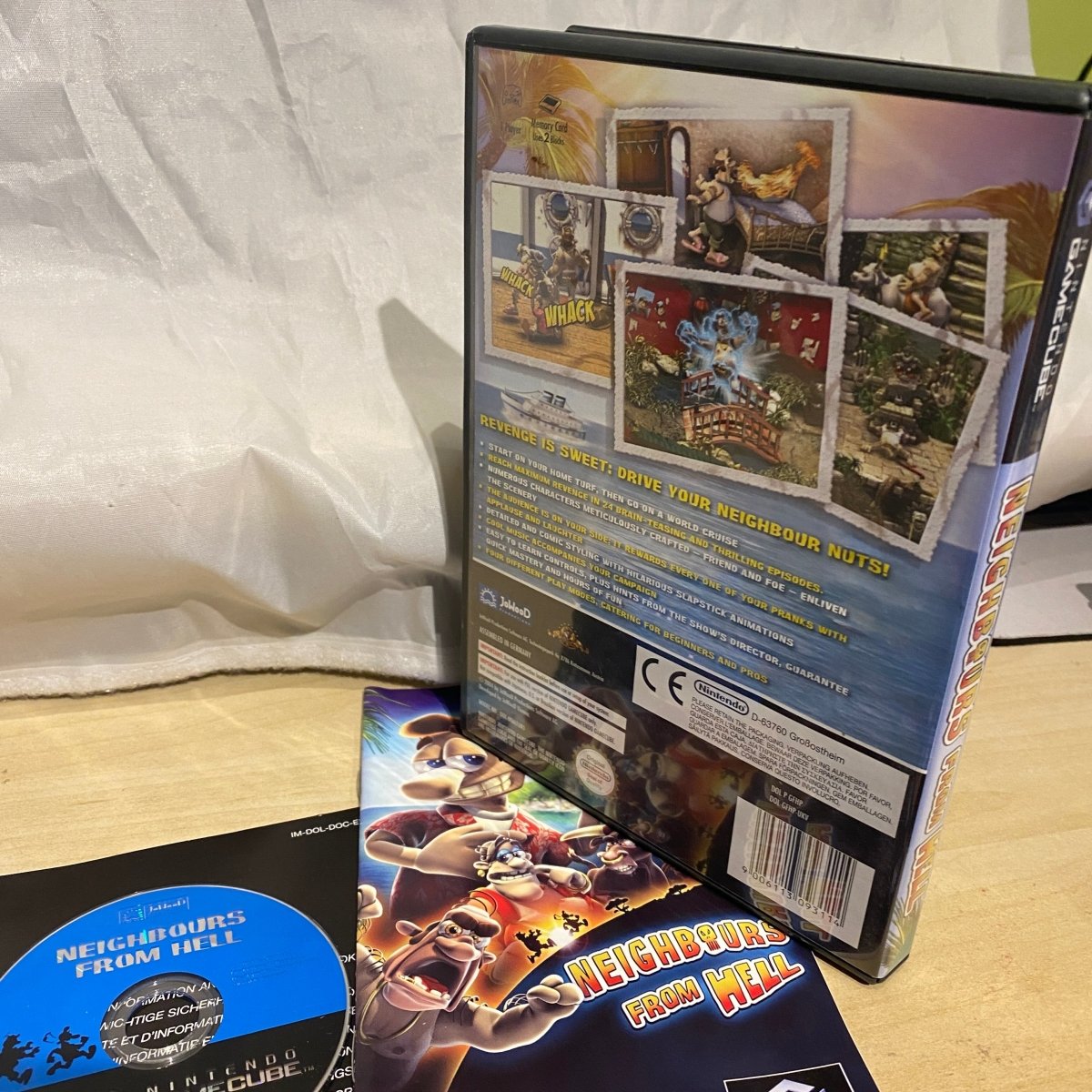 Buy Neighbours from Hell Gamecube game complete -@ 8BitBeyond Buy Neighbours from Hell Gamecube game complete -@ 8BitBeyond